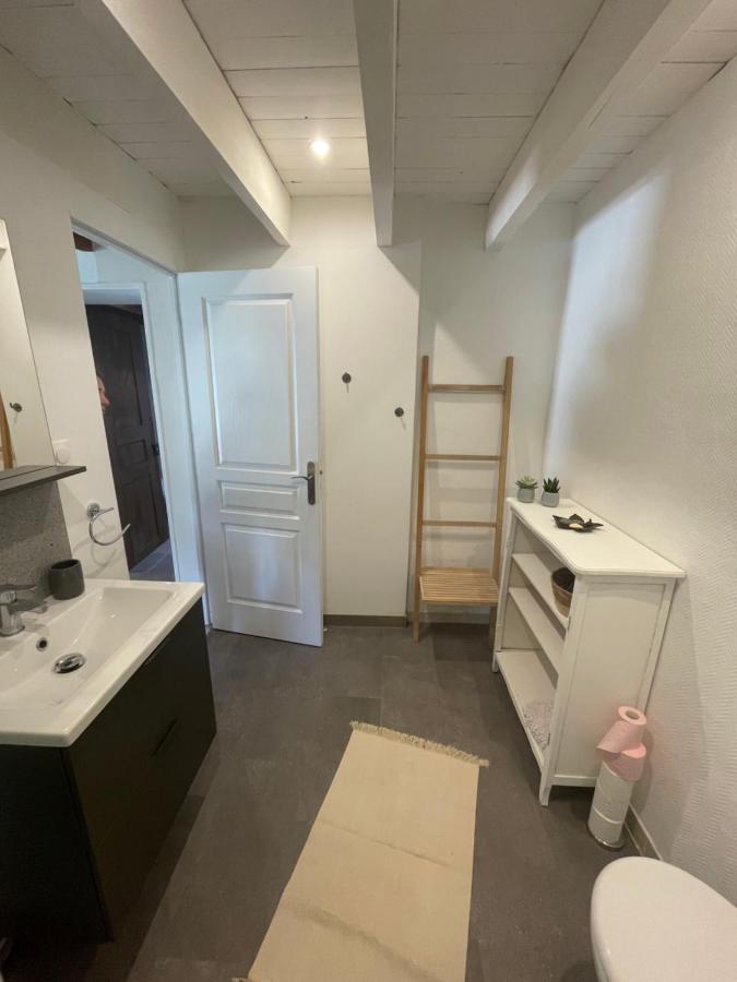 Gite A La Campagne Avec Piscine Biziat Exteriör bild